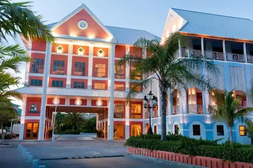 Pelican Bay Hotel