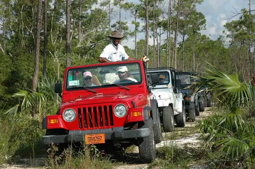 Jeep Tour Grand Bahama