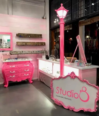 Studio 8 Glass Bermuda