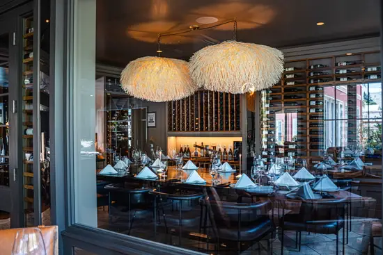 Palomino Dining Bermuda