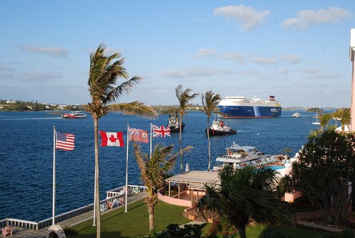 Bermuda Weather in April