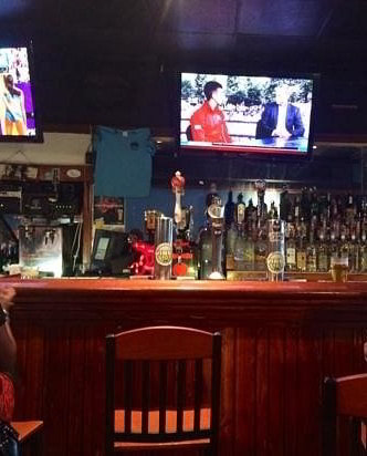 Docksider Bermuda, Bar