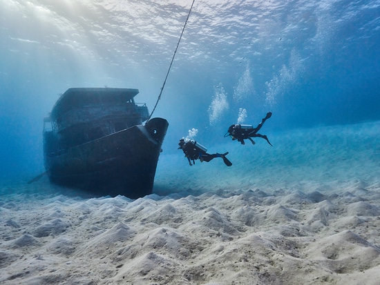 Scuba Diving in Bermuda